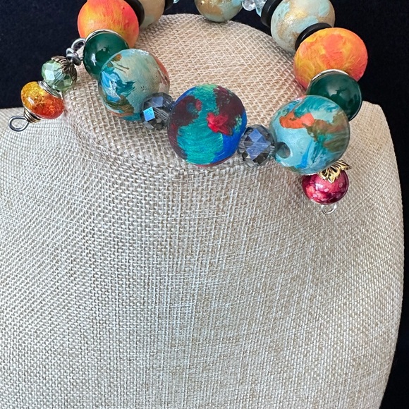 Artisan Handmade Multicolor Beaded Bracelet hand painted with handcrafted charms - Picture 3 of 10